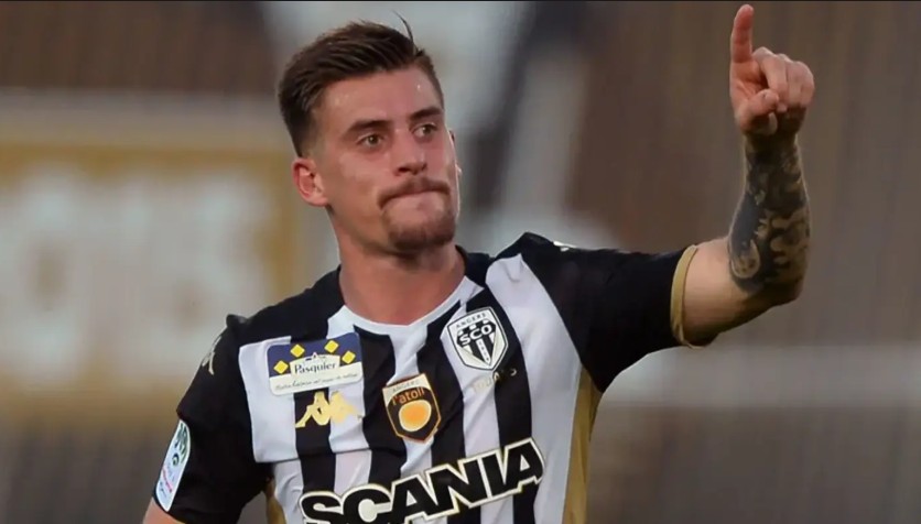 Baptiste-Santamaria.jpg