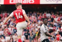 Jamie Carragher on varma, ettei Viktor Gyökeres saa paikkaansa takaisin Arsenalissa